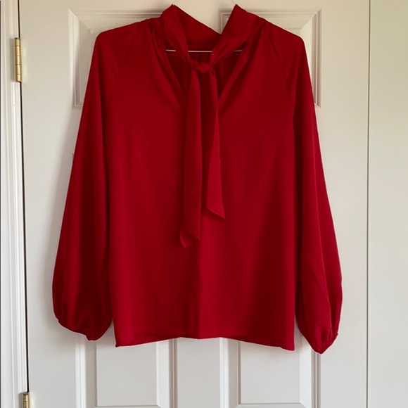 Women’s Blouse - Picture 2 of 3